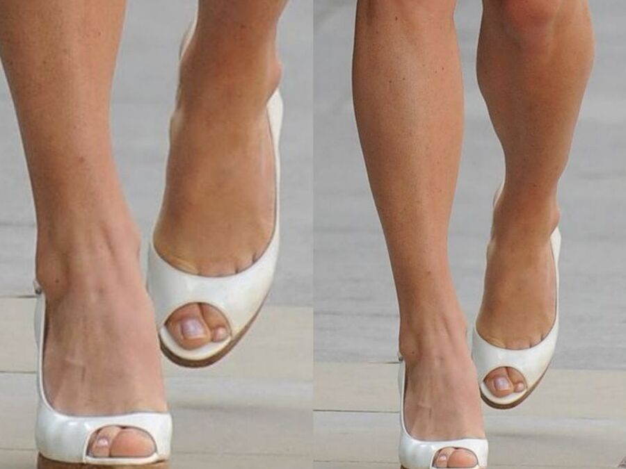 Pippa Middleton&;s sexy Leg&;s feet and High heel&;s