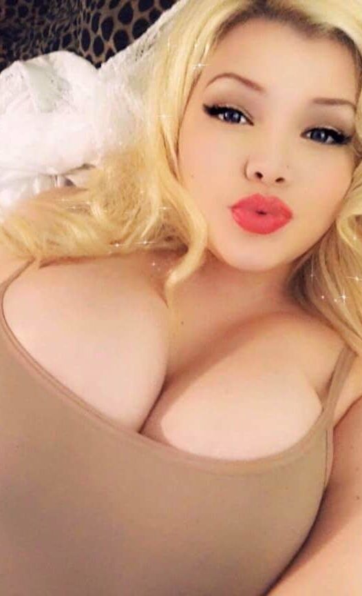 MIA LOIRA DECOTE XGG GOSTOSA D+