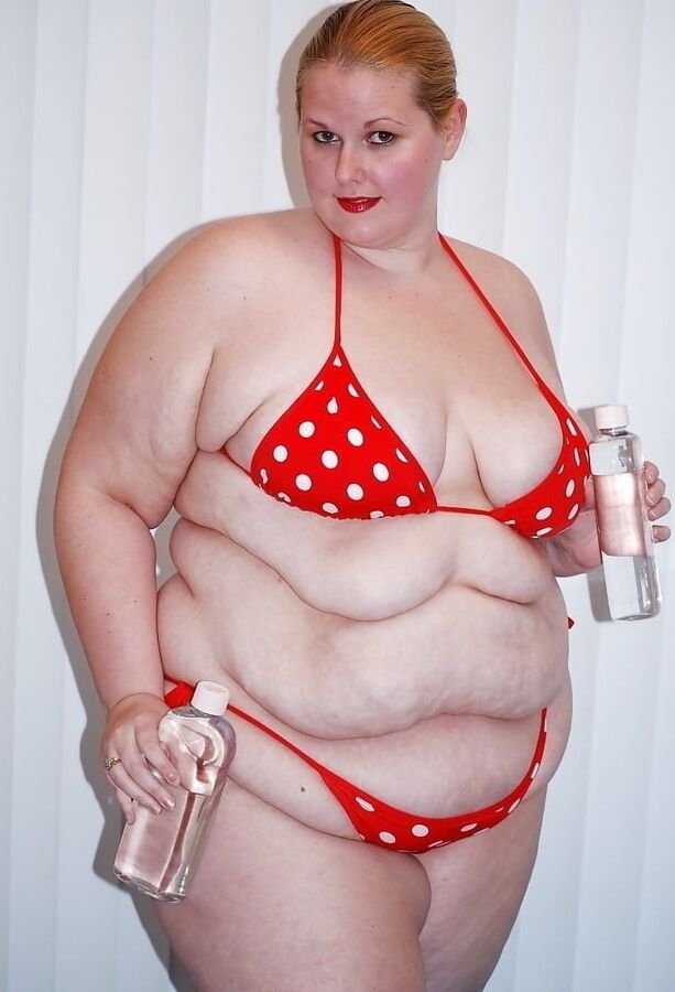 Ssbbw in panties and bras