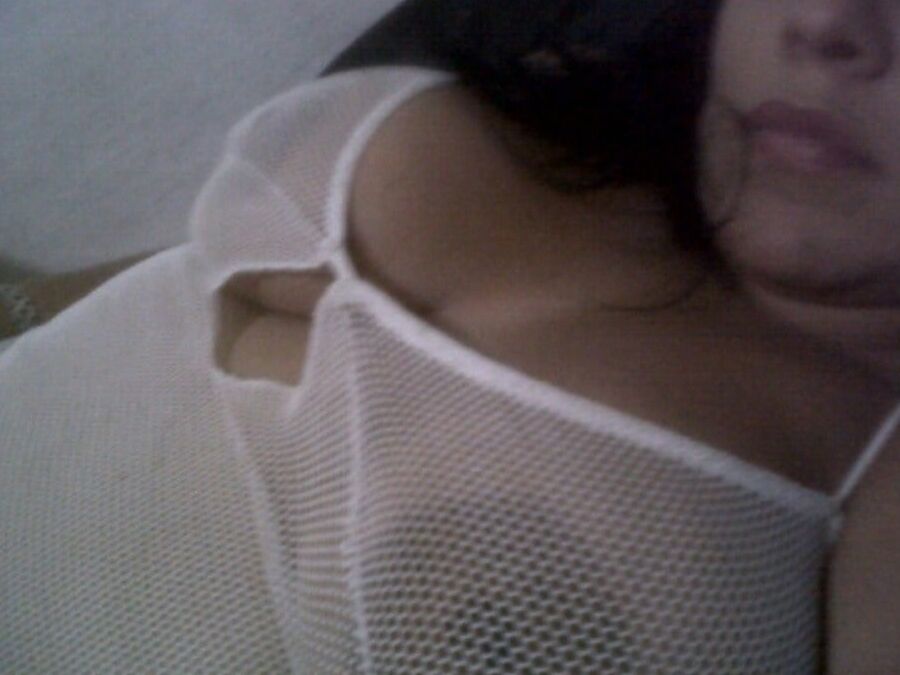 Madurita posando sexy