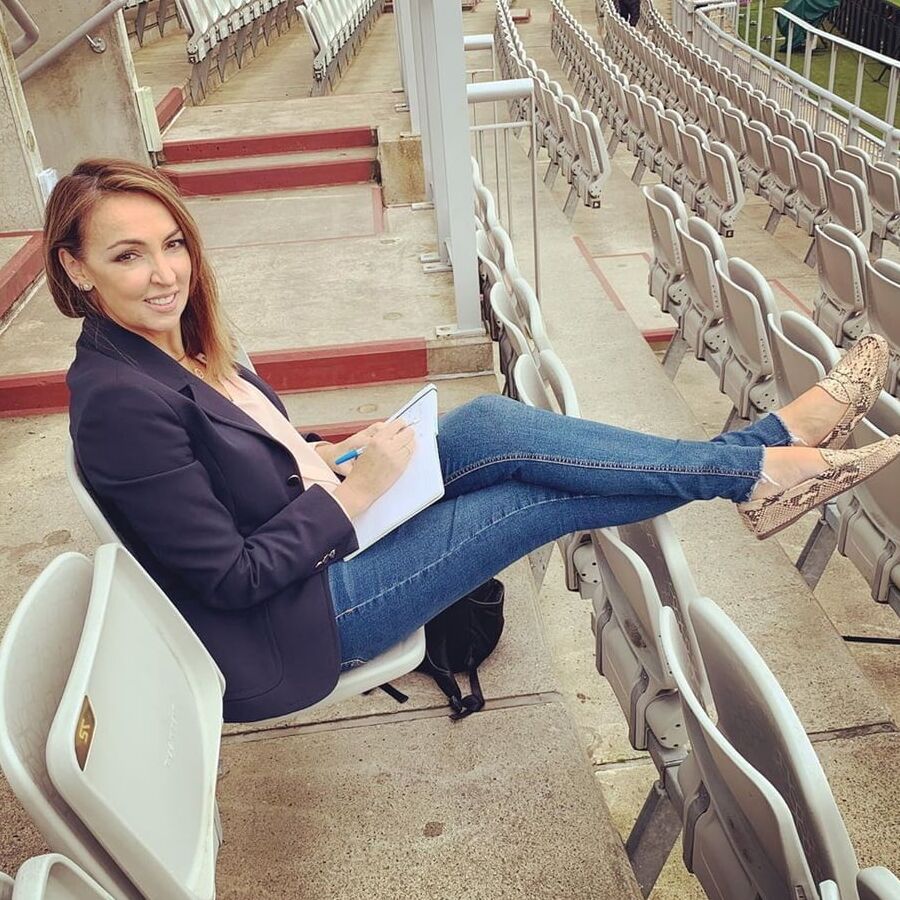 Todays Wank Target...Empty Them Balls For MILF Sally Nugent