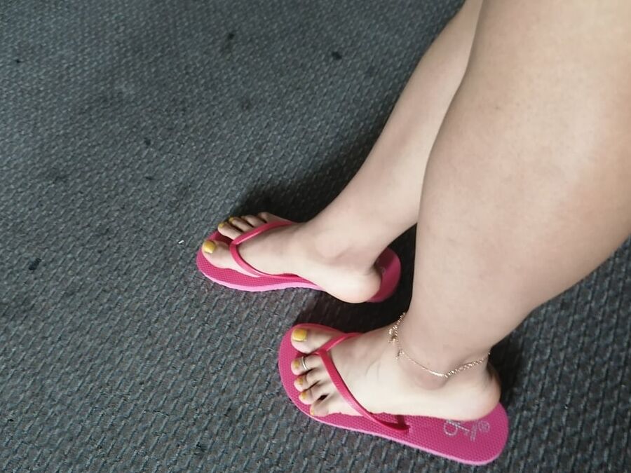 My sexy feet in flip flops