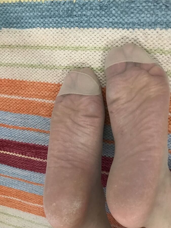 Just pantyhose