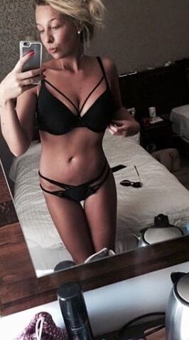 Busty Slut Amy
