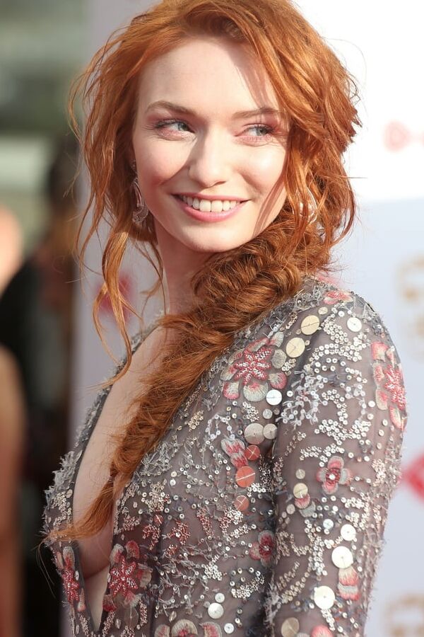 Sexy Redhead Eleanor Tomlinson