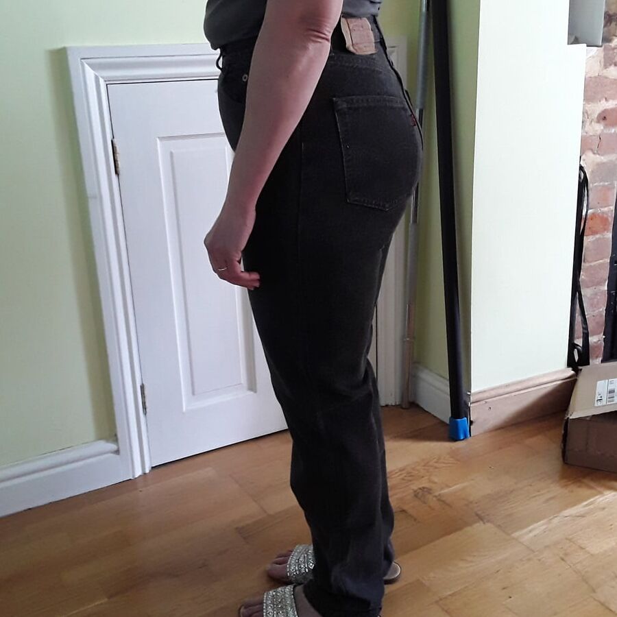 The Mrs in her Levi&;s sexiest jeans.