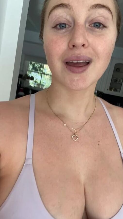 Black bred pawg Iskra Lawrence