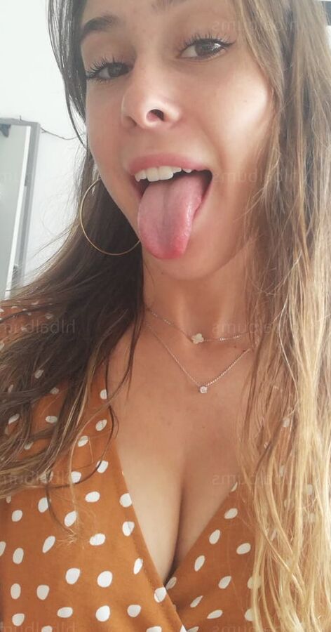 Amateur exposed - Claire