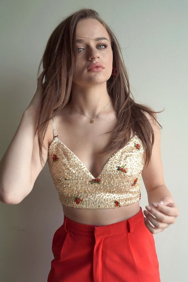 Joey King - June &;