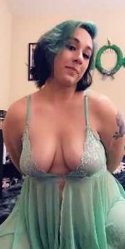 Help me expose her
