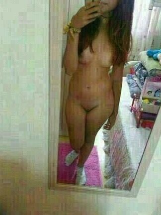 Novinha Loirinha Nudes