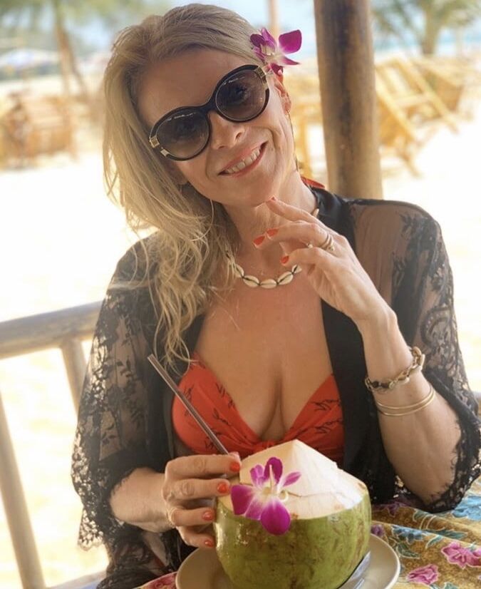 Hot As Fuck MILF You Just Would Love To SMASH Wank Bank