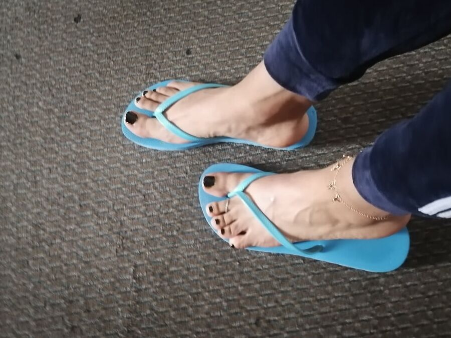 My sexy feet in flip flops