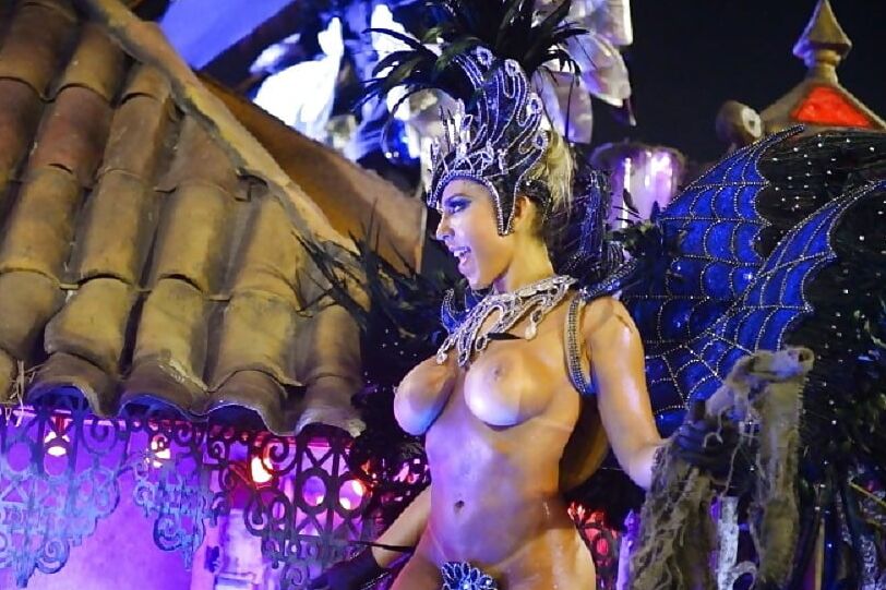 Carnival Boobs