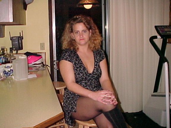 Leslie Ex-girlfriend young before me cucumber play