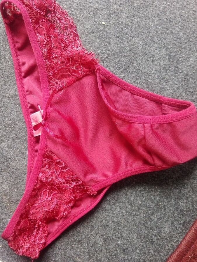 Rich thongs