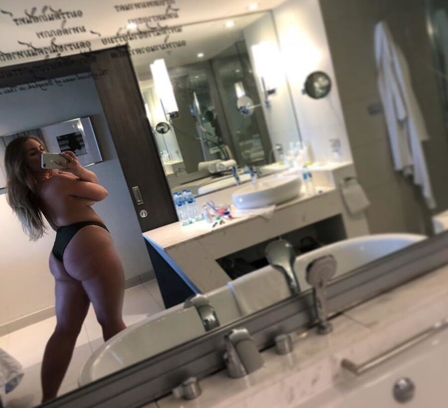 MILF Perfect Curvy