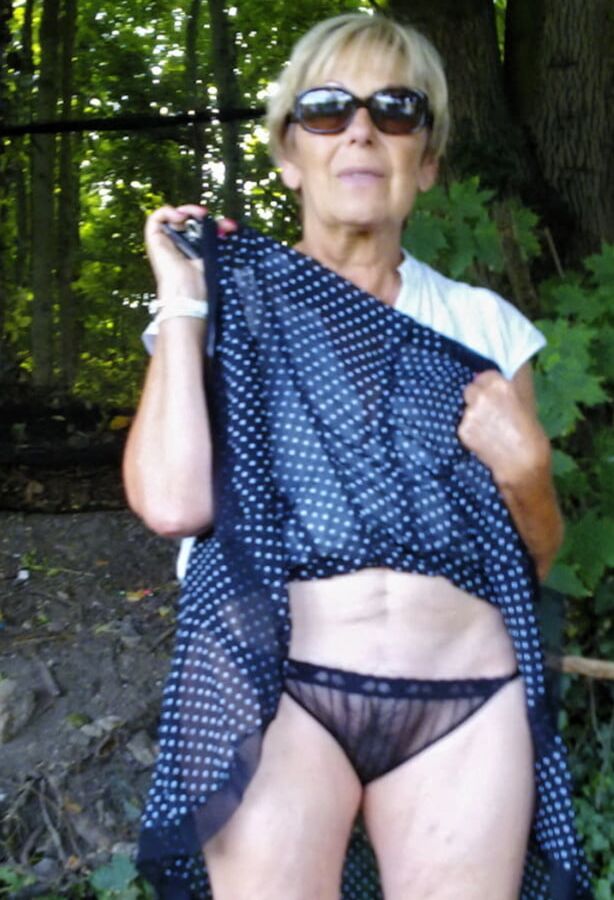 FRENCH granny Daniele-Stoufia