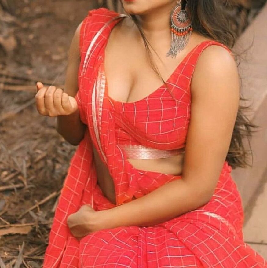hot desi women pics