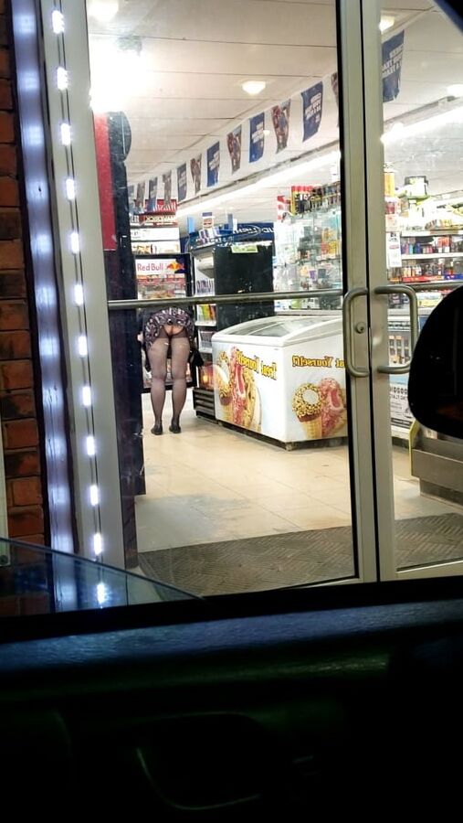 Redhead wife public flashing