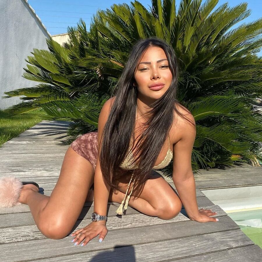 Maeva Ghennam, Pute de telerealite