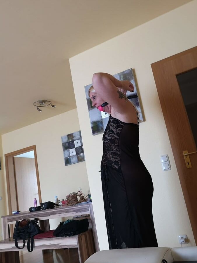 Houswork with ballgag