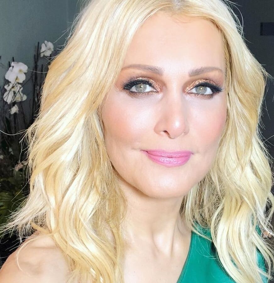 You want to fuck this greek woman