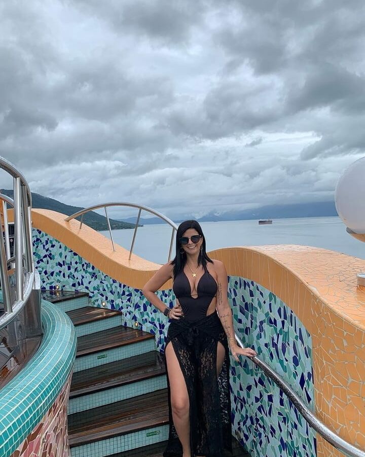 Bitch flavia