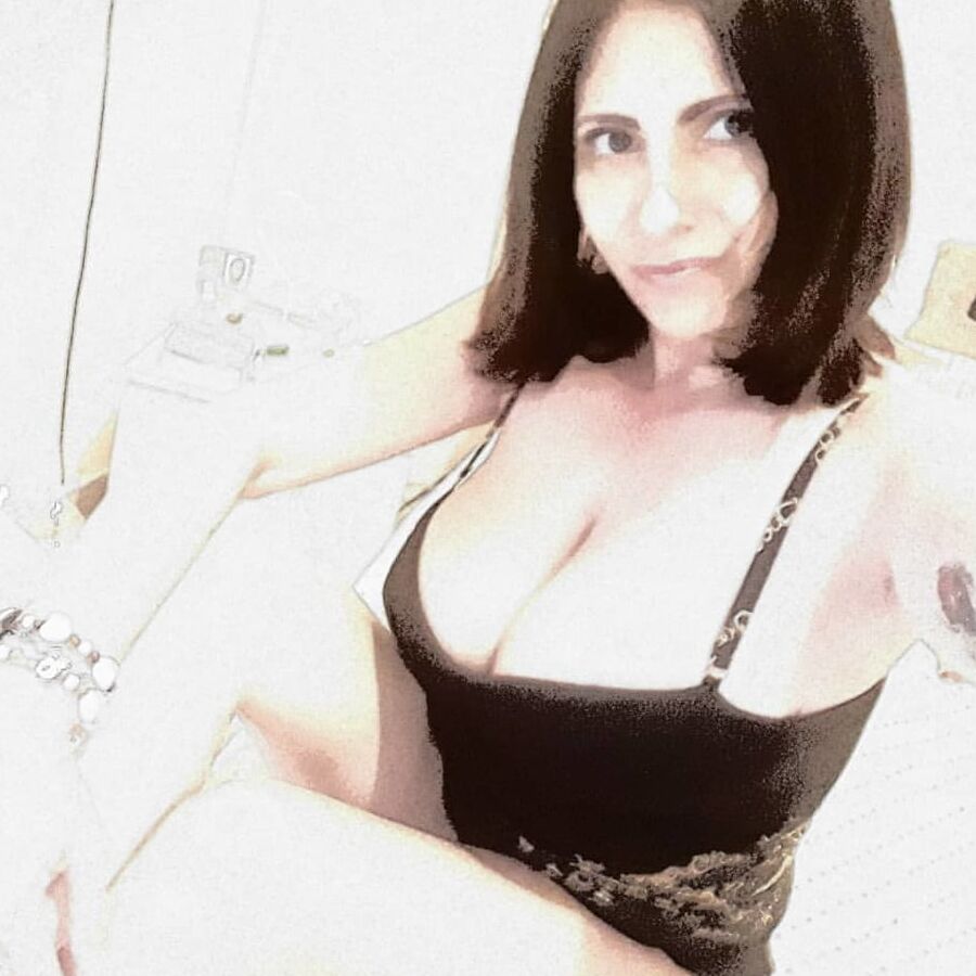 Italian Milf Mom Sexy Bitch Non Nude Slut