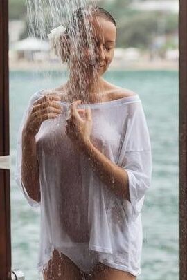 She&;s Wet