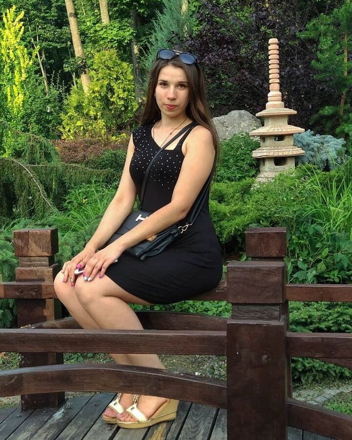 Nadiya Hot