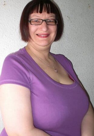 Coroa gostosa ( hot fuckable milf)