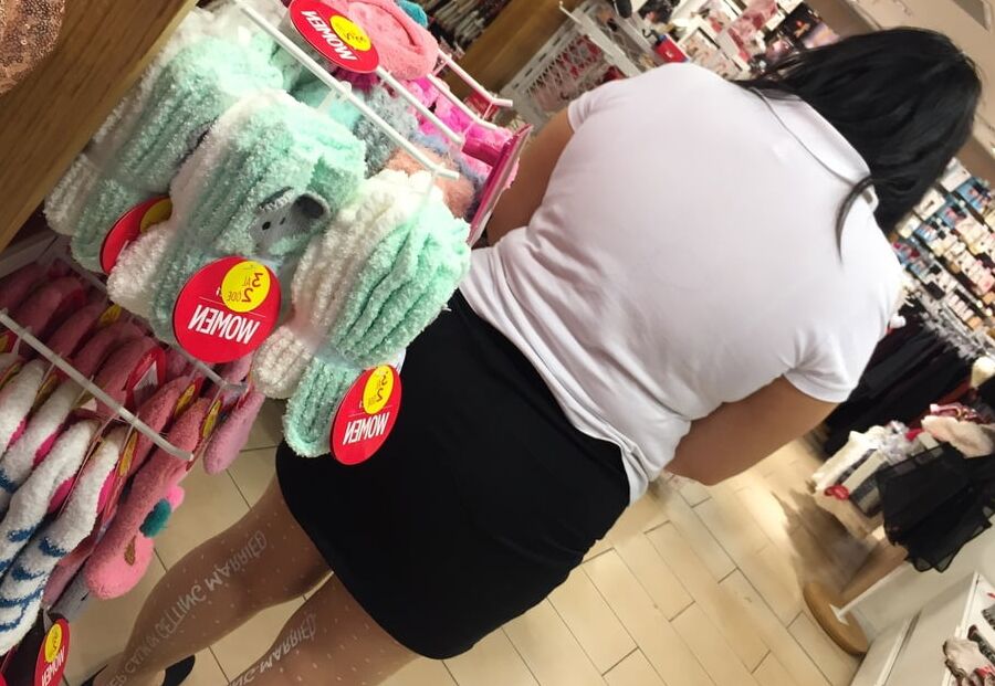 Pantyhosed Shopping - Cheap Shop Staff