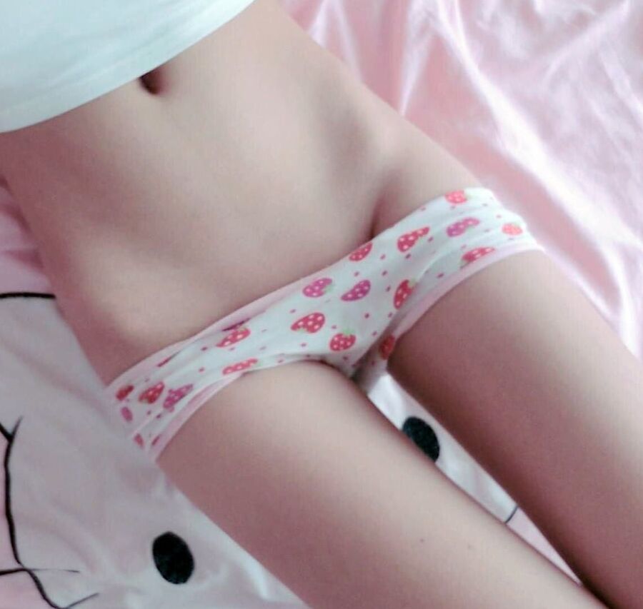 Pink bubble pants and shortcake with Strawberry