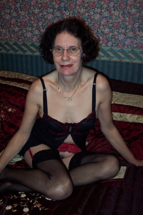 Granny Judy Wet Pussy