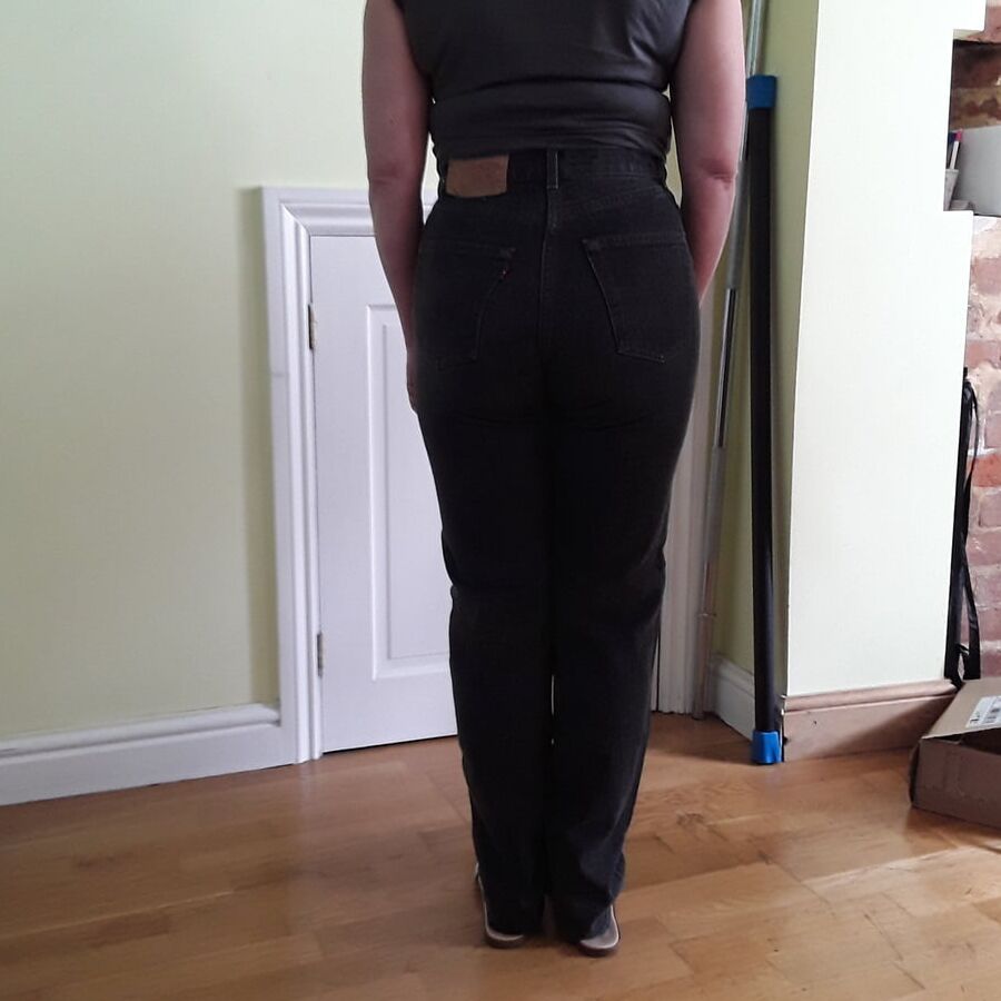 The Mrs in her Levi&;s sexiest jeans.
