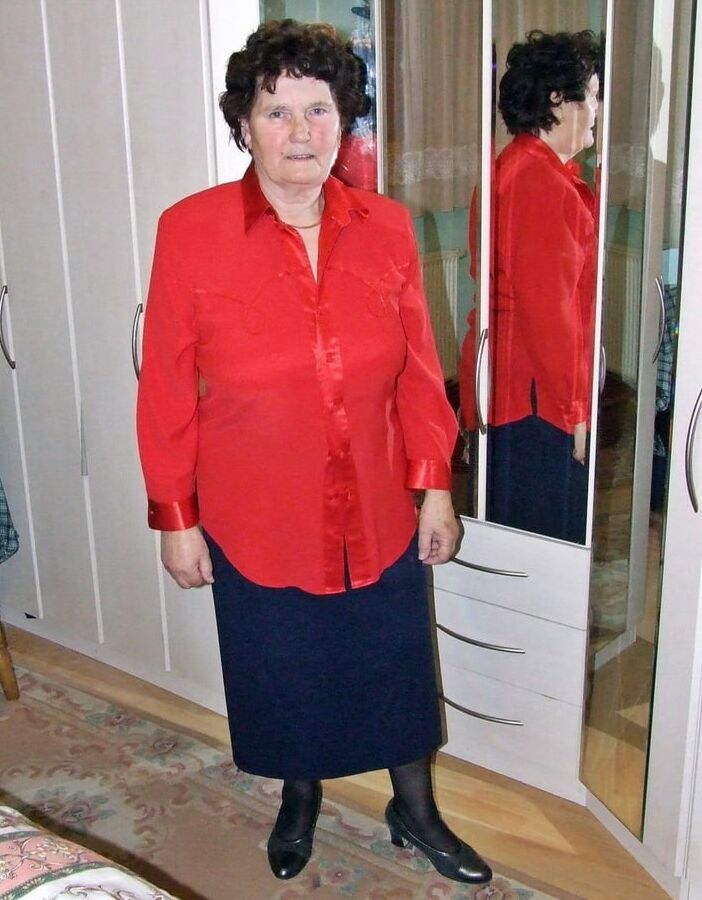 Yasli olgun anne kilolu kadin mature bbw granny azgin turk