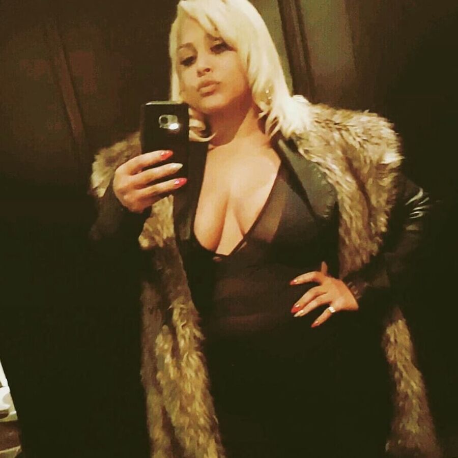 Bubble tits ass