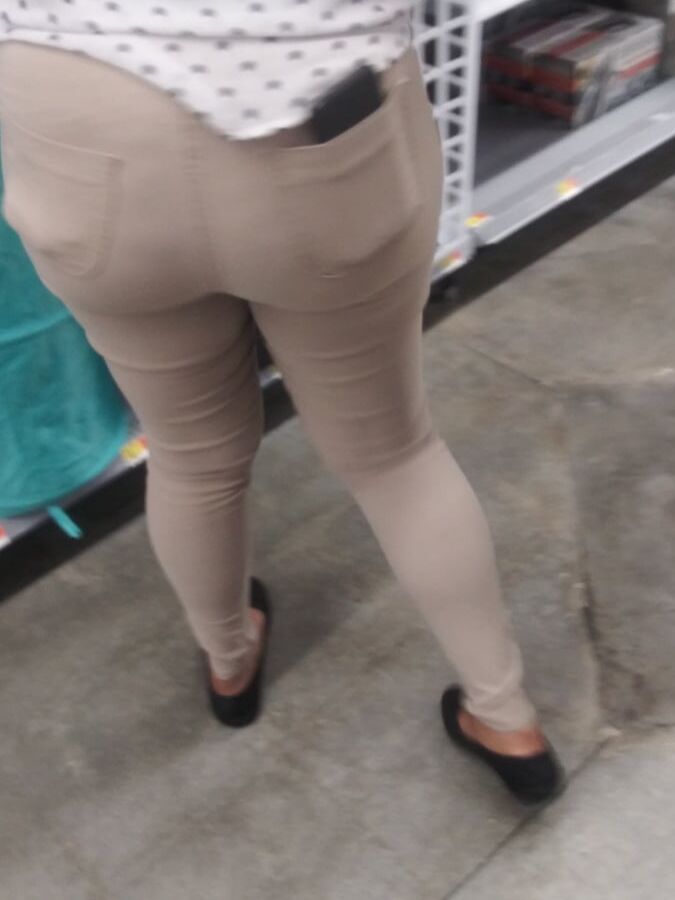 Just some phat asses