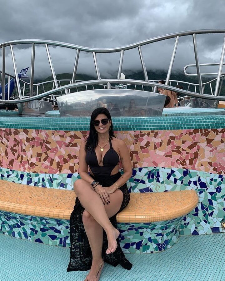 Bitch flavia