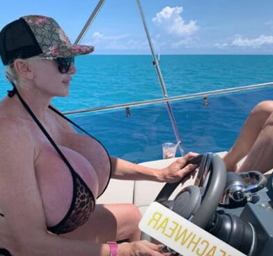 tammy huge fake tits insta