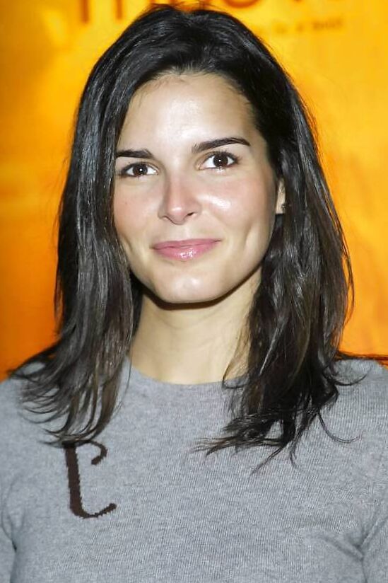 Celeb Sunday Angie Harmon