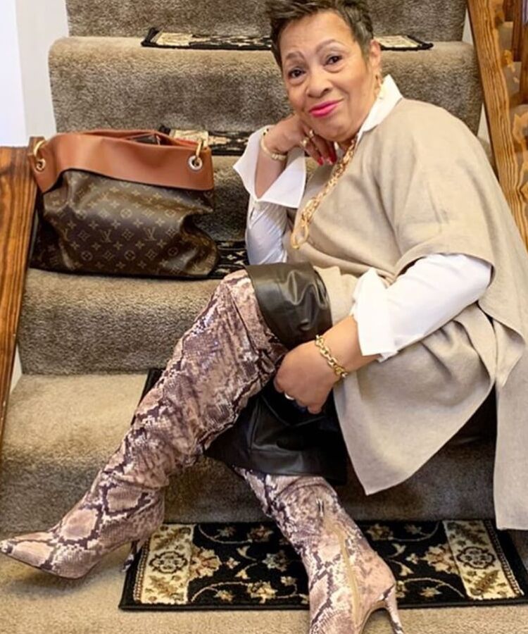 Insta Gilf Wearing Boots