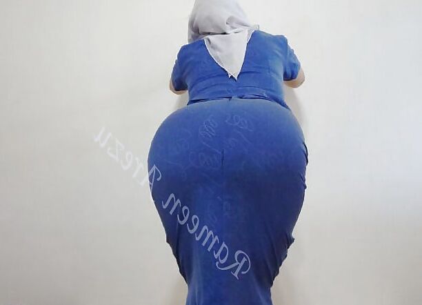 big ass in blue tights