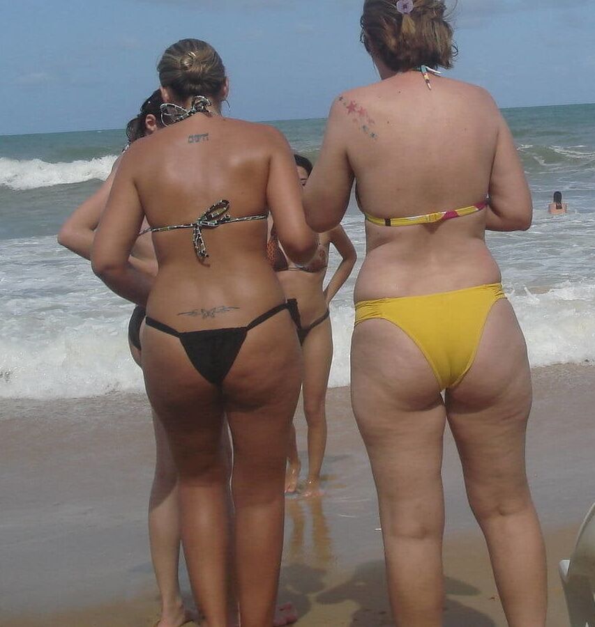 Sexy kini girls