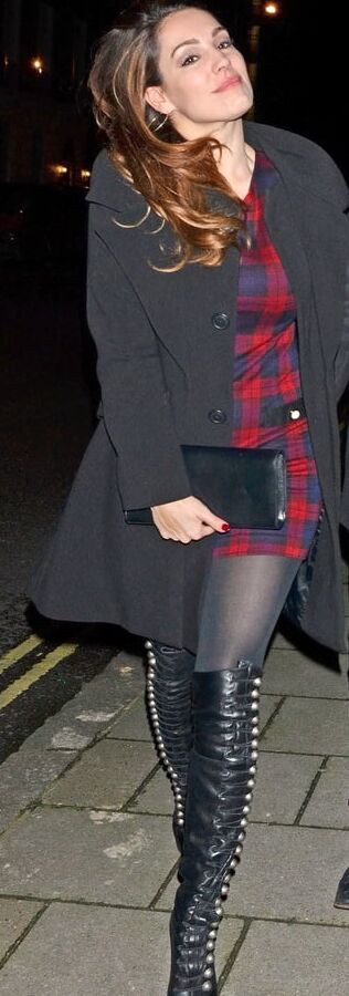 Female Celebrity - Kelly Brook