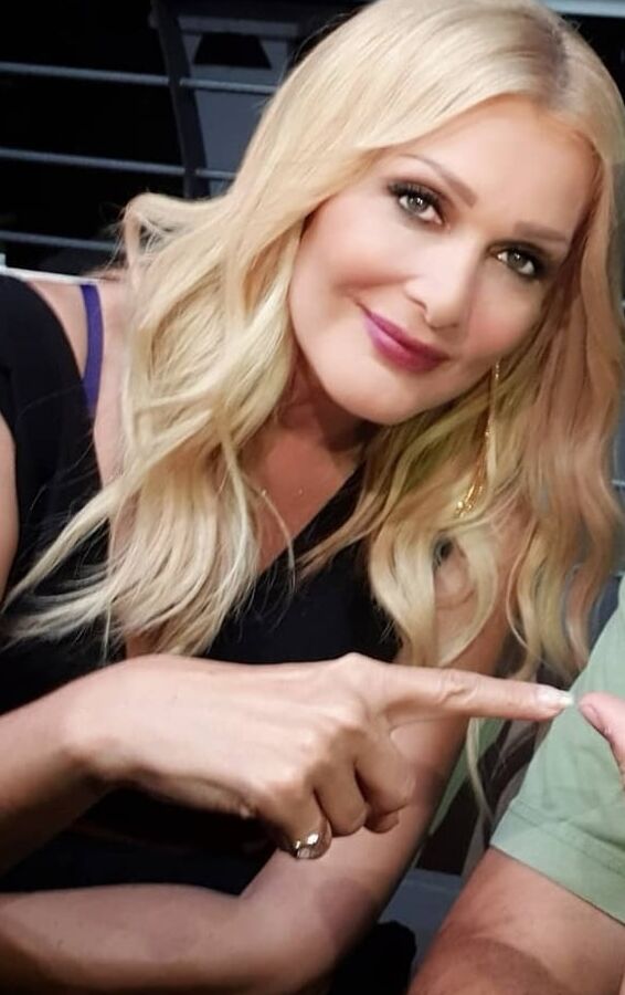 You want to fuck this greek woman