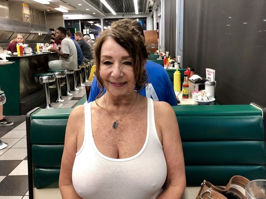 New Amateur Matures