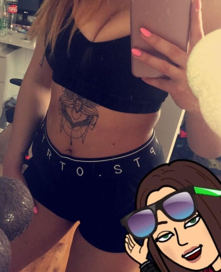 Angieee Polish Sexy Gamer Girl