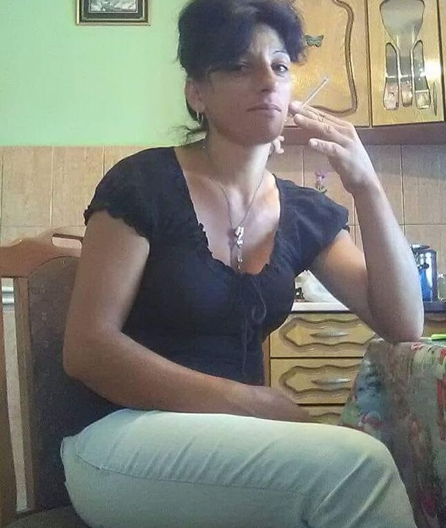 ROU ROMANIAN MILFS MOM HAS FAT LITTLE TITS - A TRUE WHORE